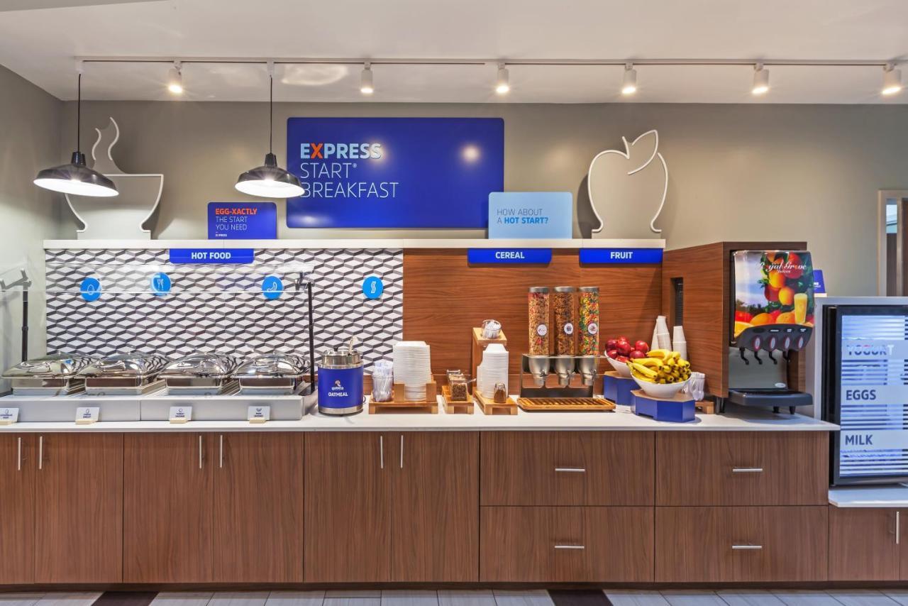 Holiday Inn Express & Suites Tulsa South - Woodland Hills By Ihg Zewnętrze zdjęcie