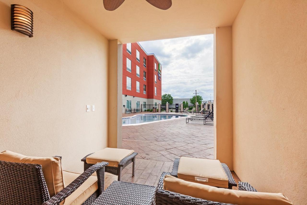 Holiday Inn Express & Suites Tulsa South - Woodland Hills By Ihg Zewnętrze zdjęcie