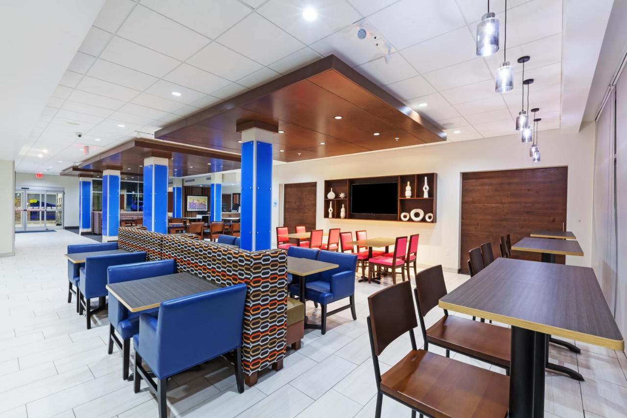 Holiday Inn Express & Suites Tulsa South - Woodland Hills By Ihg Zewnętrze zdjęcie