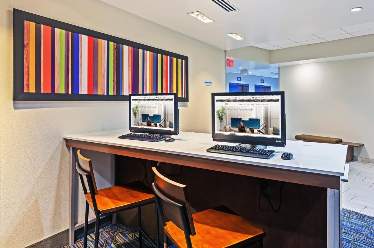 Holiday Inn Express & Suites Tulsa South - Woodland Hills By Ihg Zewnętrze zdjęcie